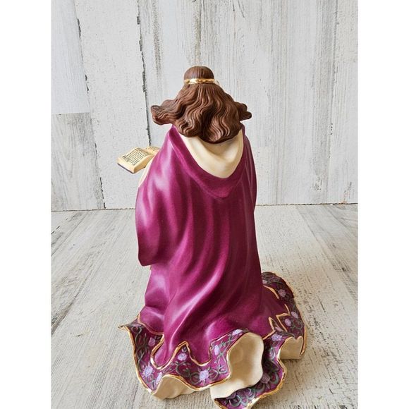 Lenox evil enchantress legendary princess porcelain figurine statue - Picture 3 of 7